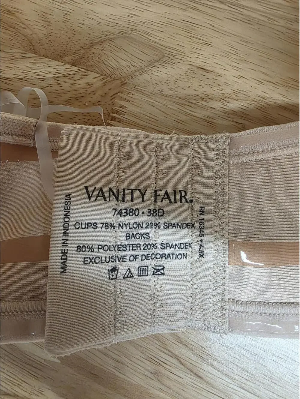 Vanity Fair Women’s Beauty Back Strapless Smoothing Bra Rose Beige 38D